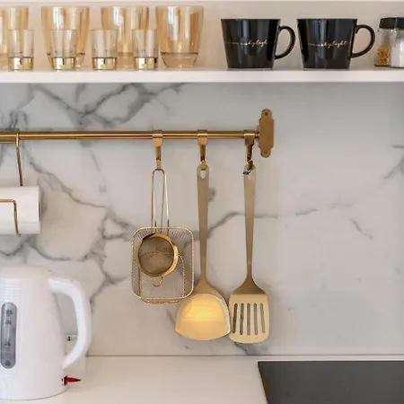 Apartment Gold & Cozy *